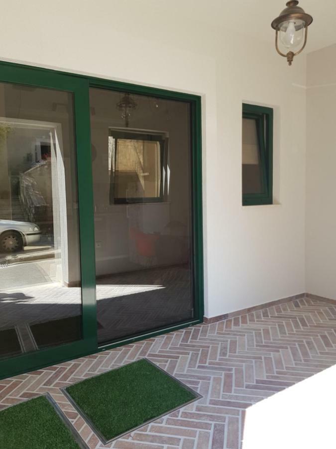 Apartments Lorenco Tisno Exterior foto
